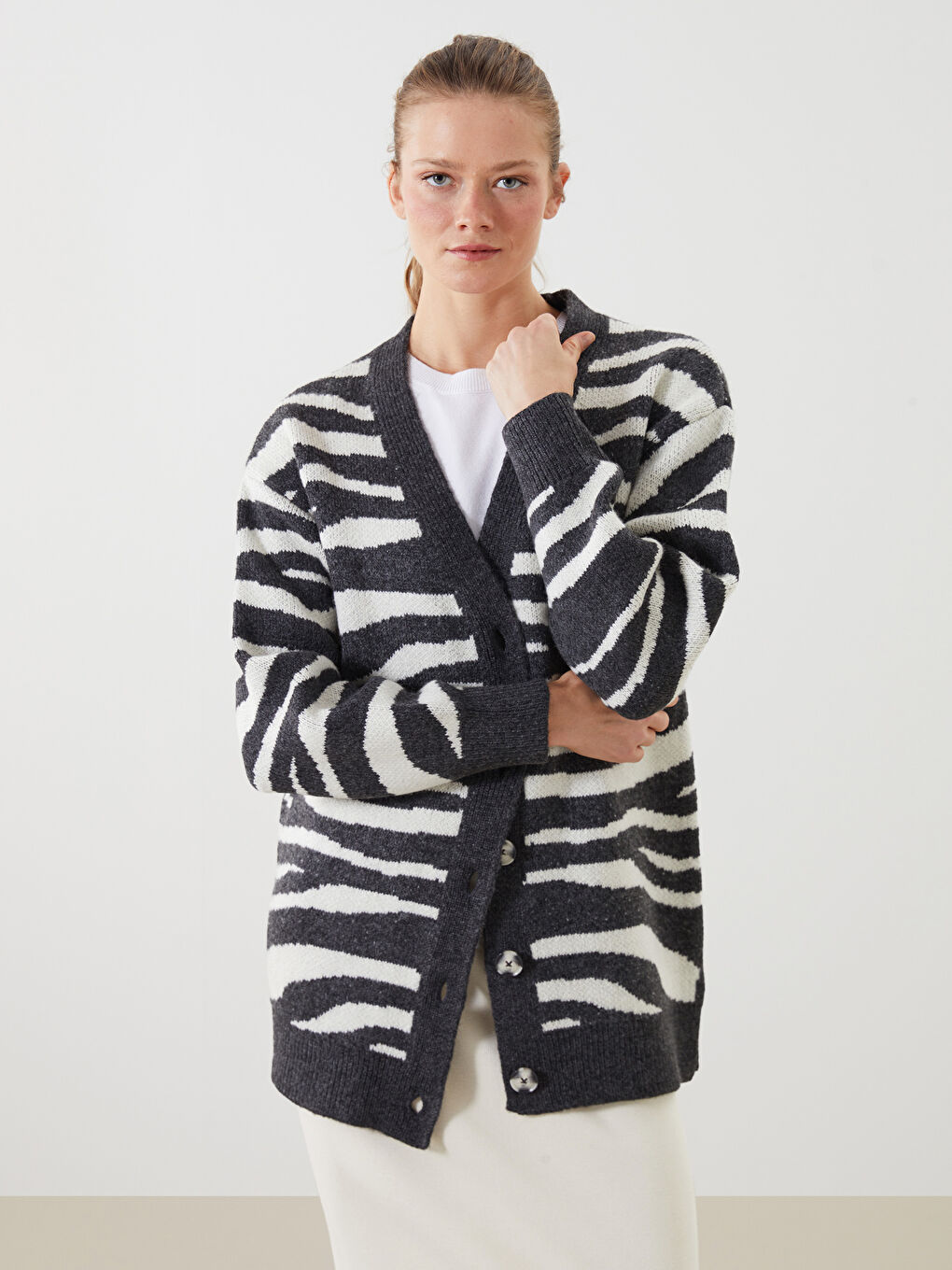 V-Neck Zebra Patterned Women’S Knit Cardigan -S5MG59Z8-MHS