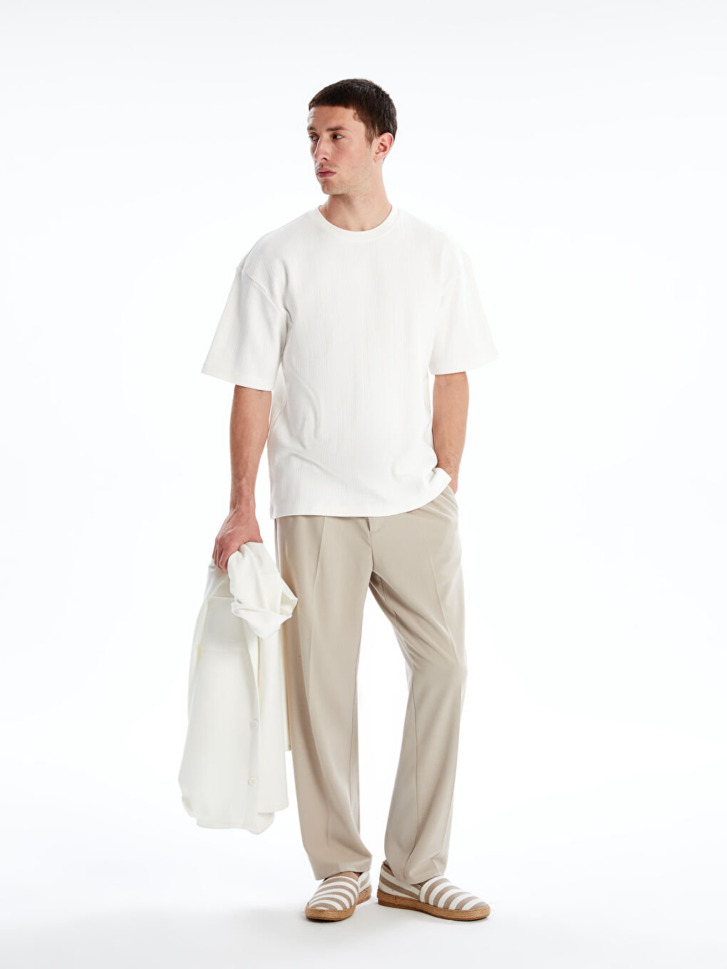 Ekru Bisiklet Yaka Erkek Tişört-1