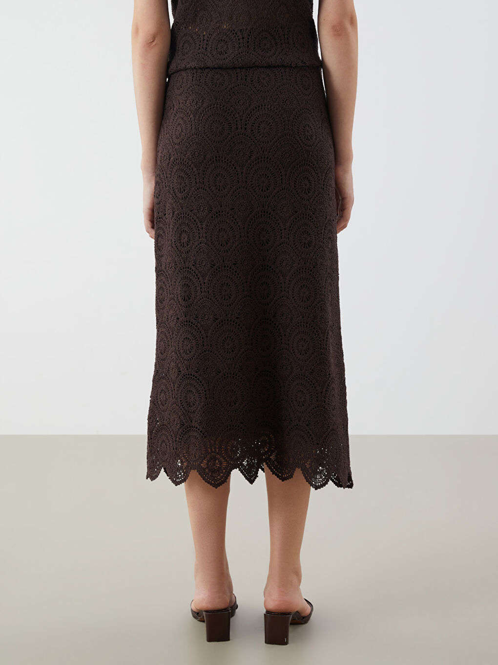 Kahverengi Beli Lastikli Ajurlu Kroşe Etek-3