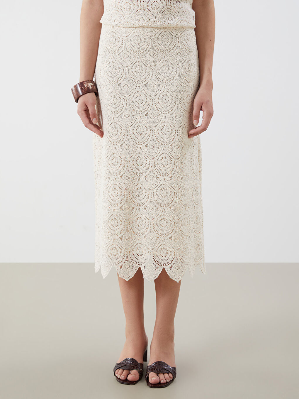 Ekru Beli Lastikli Ajurlu Kroşe Etek-1