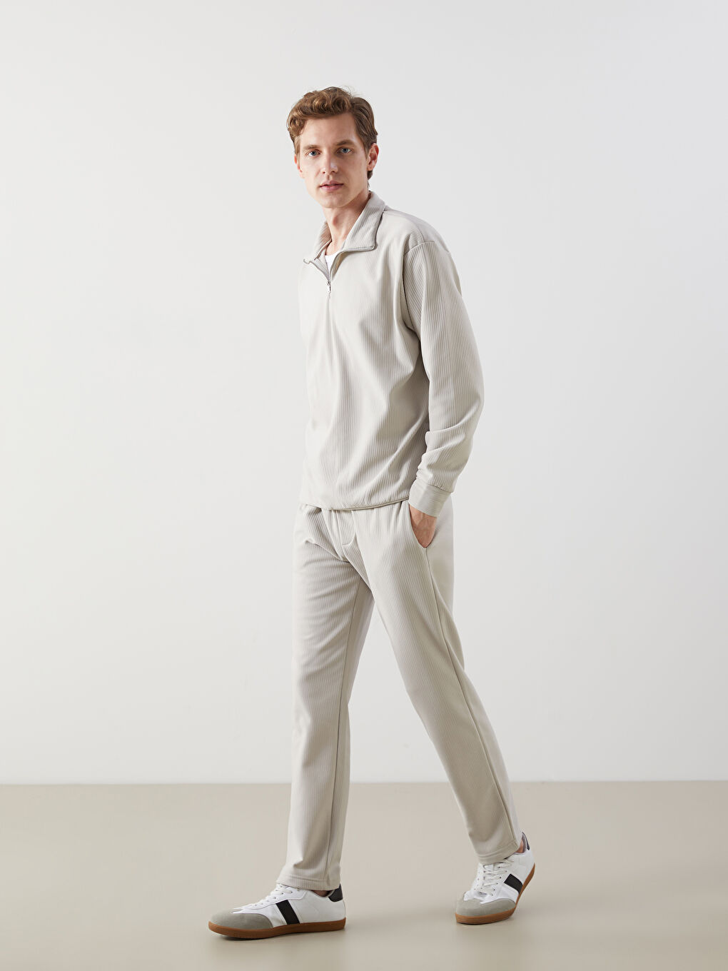 Gri Dik Yaka Erkek Sweatshirt-1