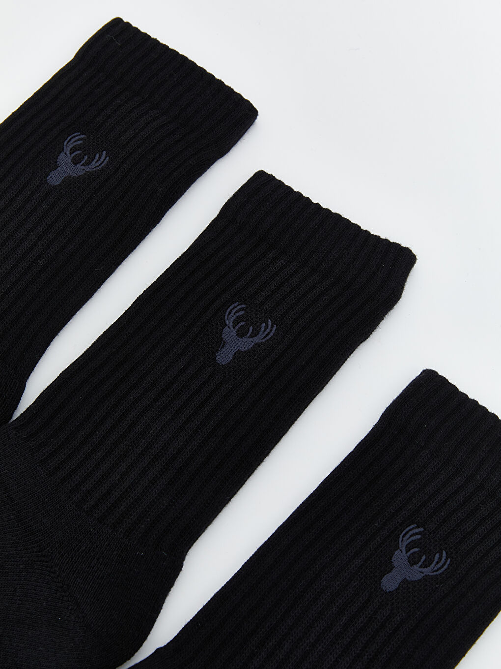 Embroidered Men's Ankle Socks 3-packs-1