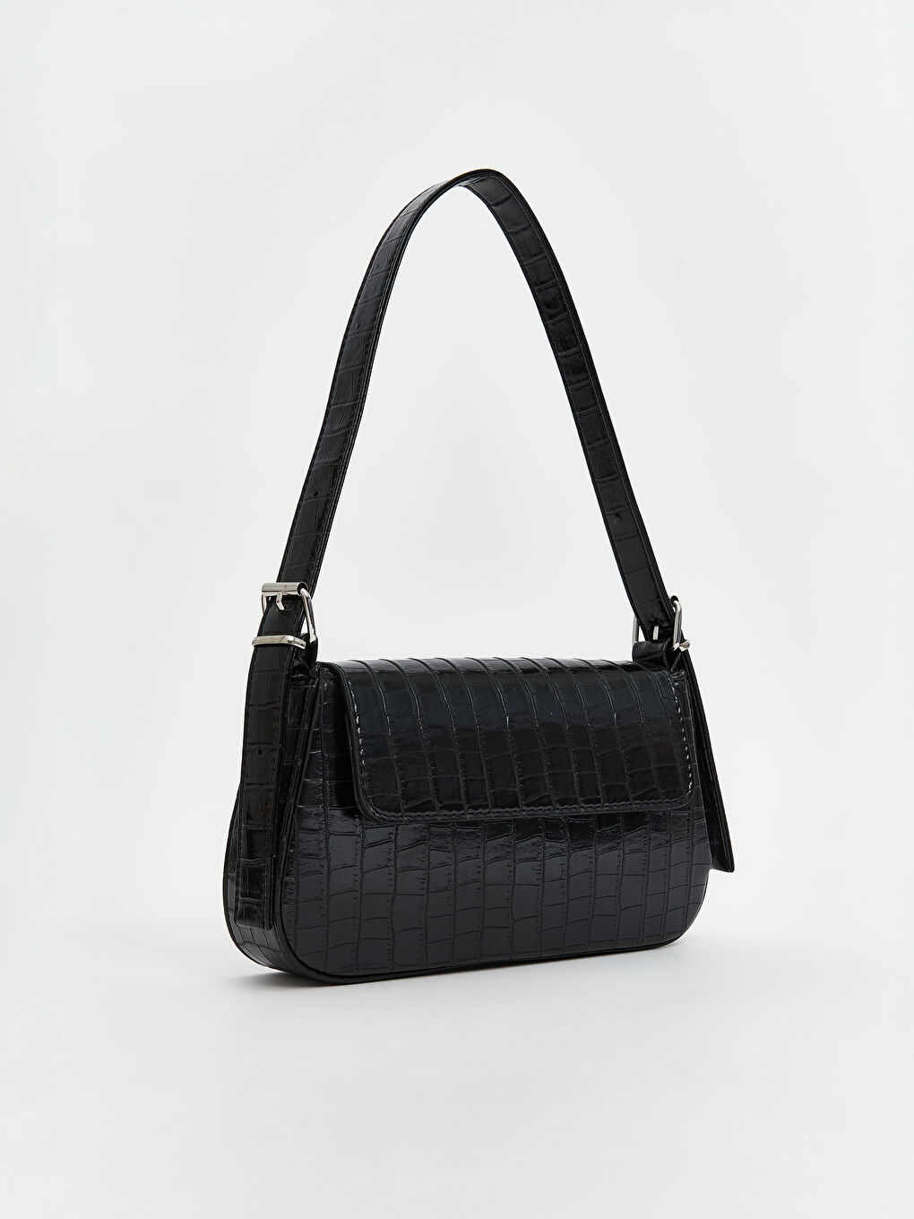 Siyah Deri Görünümlü Kroko Desenli Kadın Kol Çantası