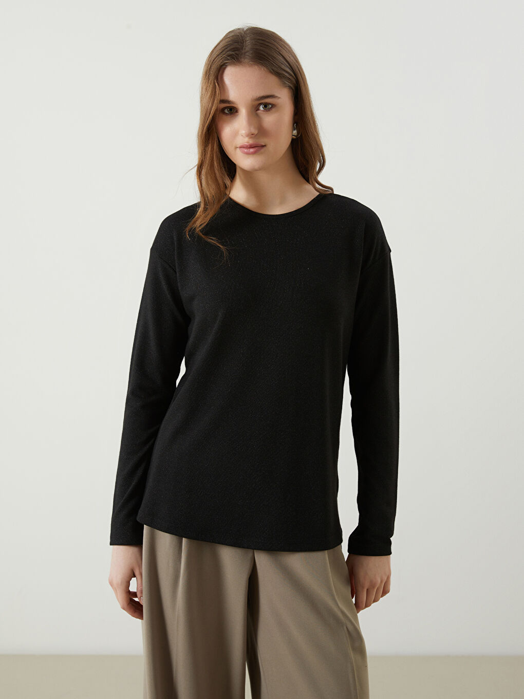 LCWAIKIKI Classic Siyah Bisiklet Yaka Oversize Kadın Tişört