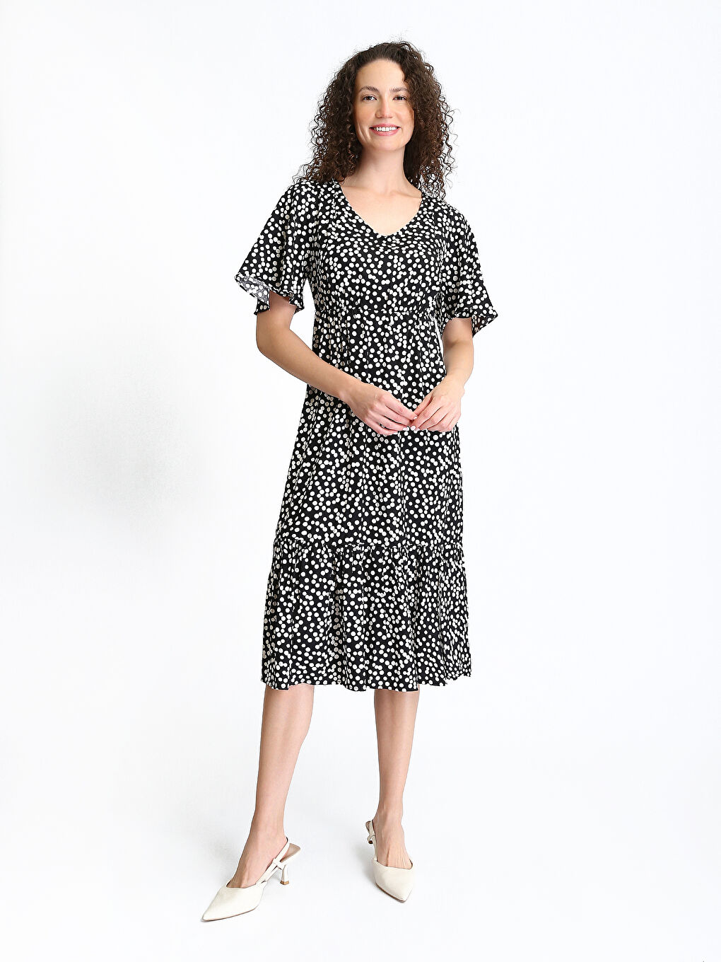 Robe à Manches Courtes à Motifs avec Encolure en V pour Femmes-1