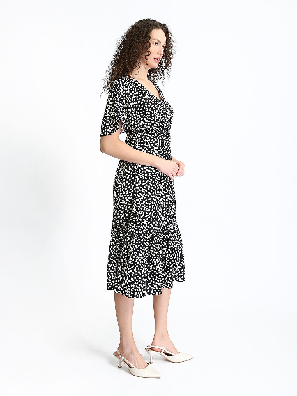 Robe à Manches Courtes à Motifs avec Encolure en V pour Femmes-3