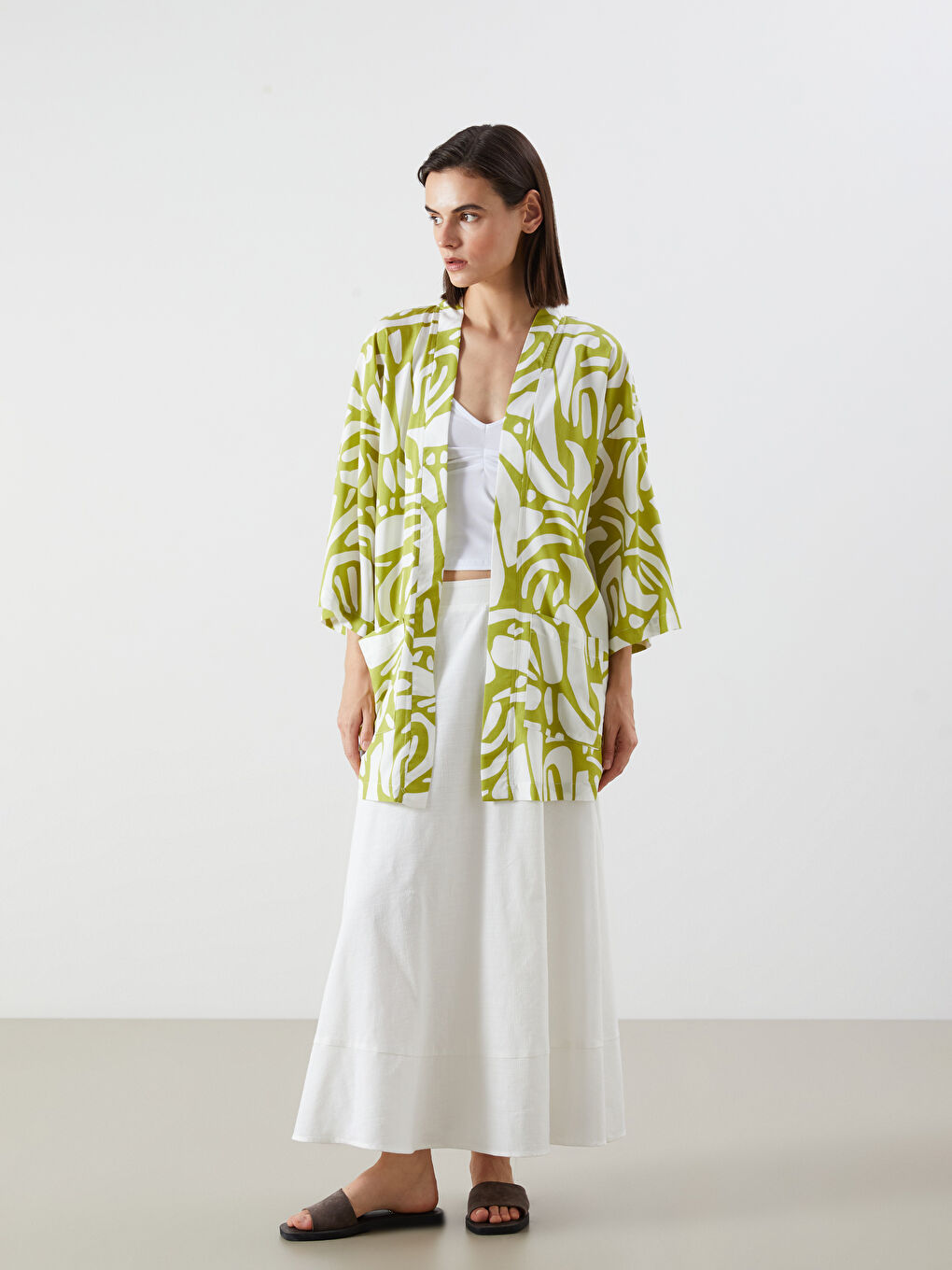 Shawl Collar Floral Oversize Women's Kimono-1