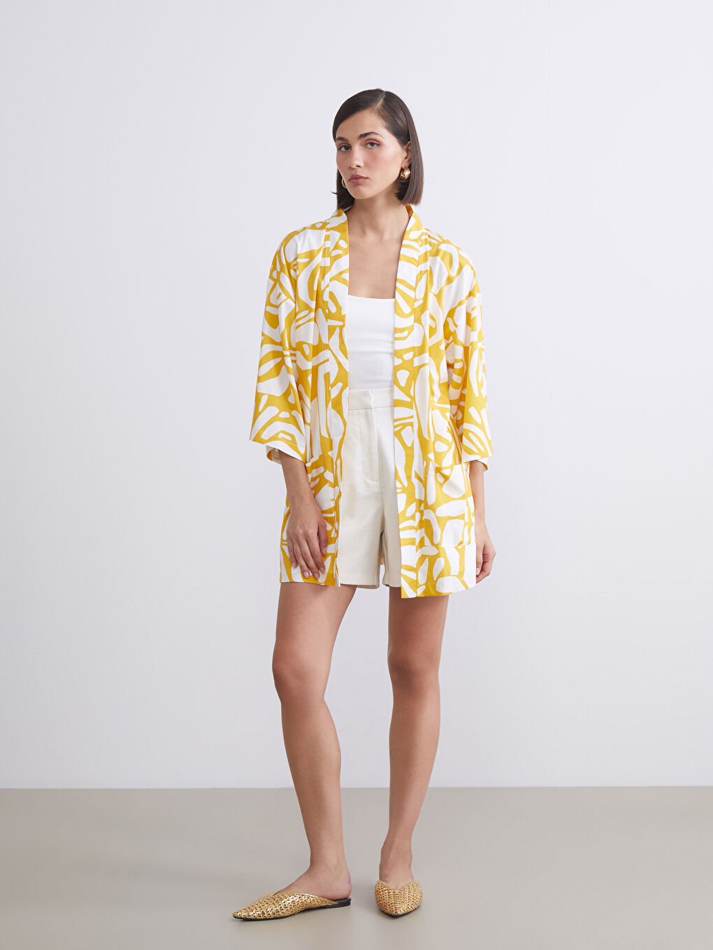 Shawl Collar Floral Oversize Women's Kimono-1