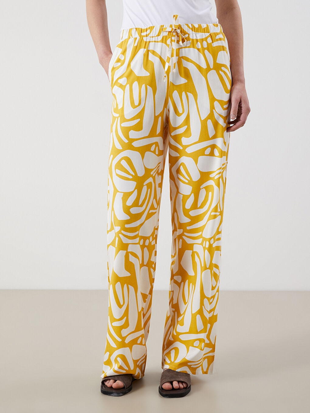 Elasticated Waist Floral Women's Trousers-1