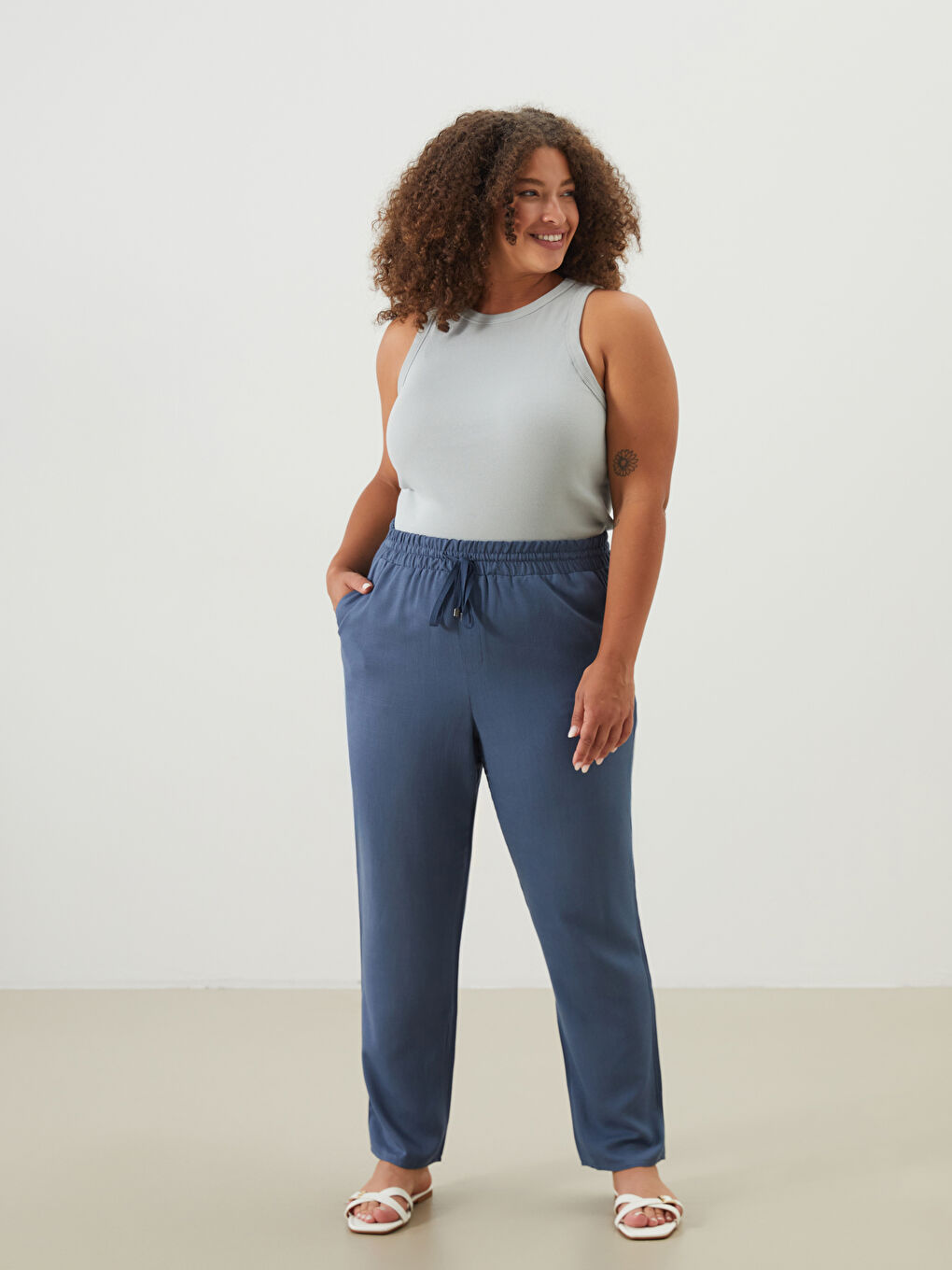 LCW Grace Women's Elastic Waist Linen Blend Trousers -S5MK44Z8-J2H