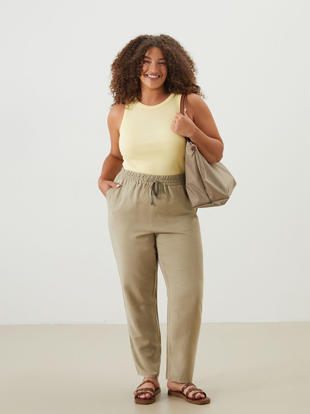 LCW Grace Women's Elastic Waist Linen Blend Trousers -S5MK44Z8-J2L