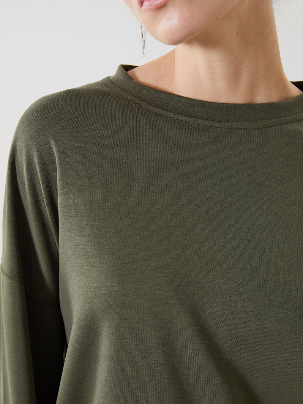 Haki Bisiklet Yaka Oversize Kadın Sweatshirt-2