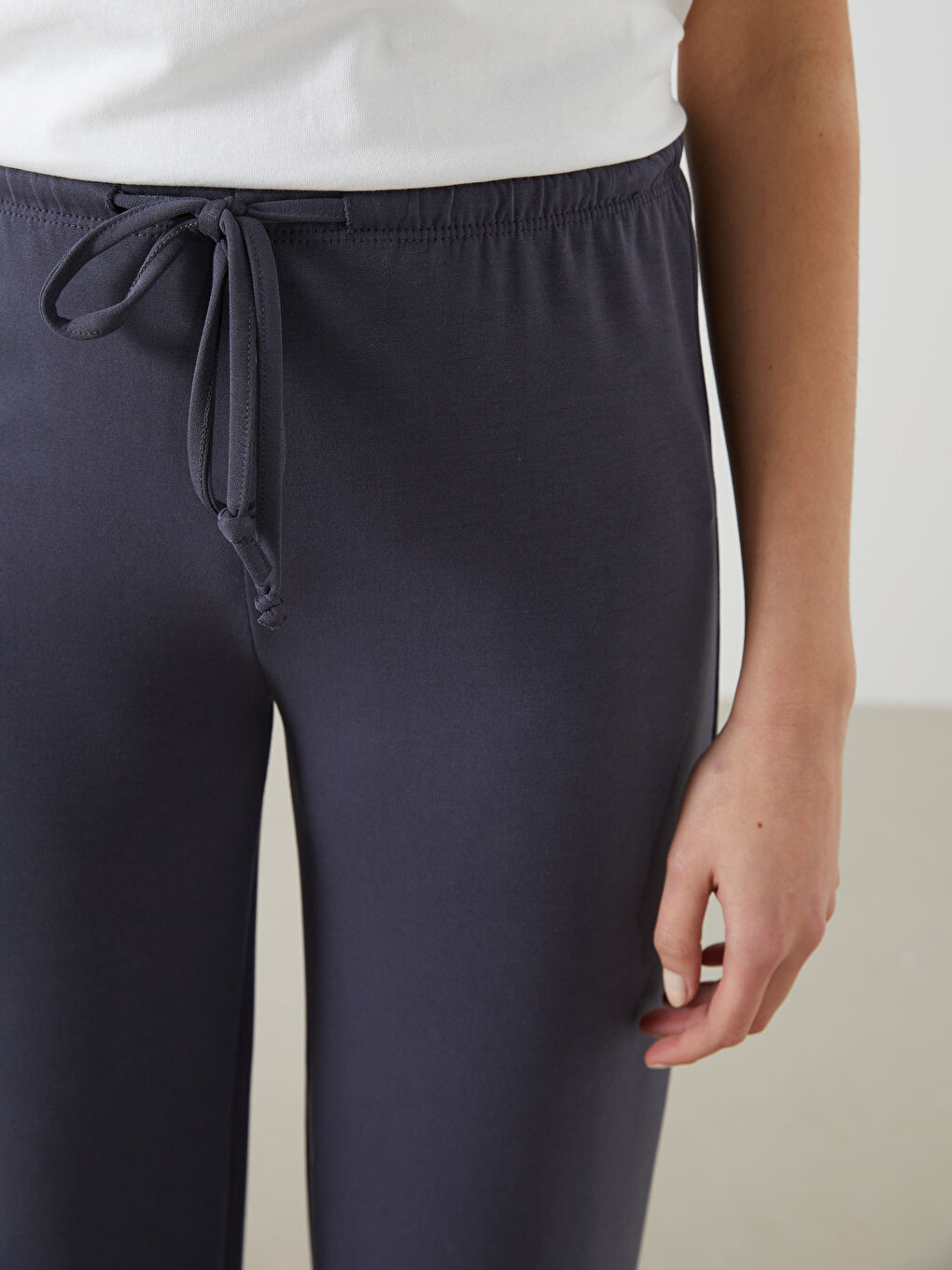 Antrasit Beli Lastikli Kadın Eşofman Altı-2