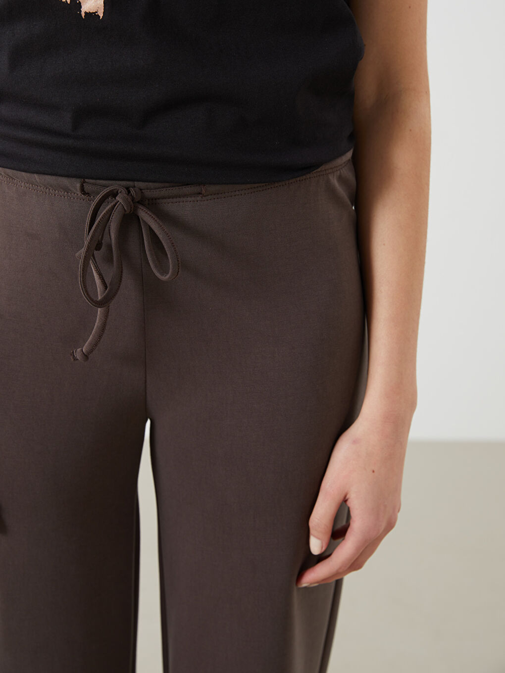 Kahverengi Beli Lastikli Kadın Eşofman Altı-2