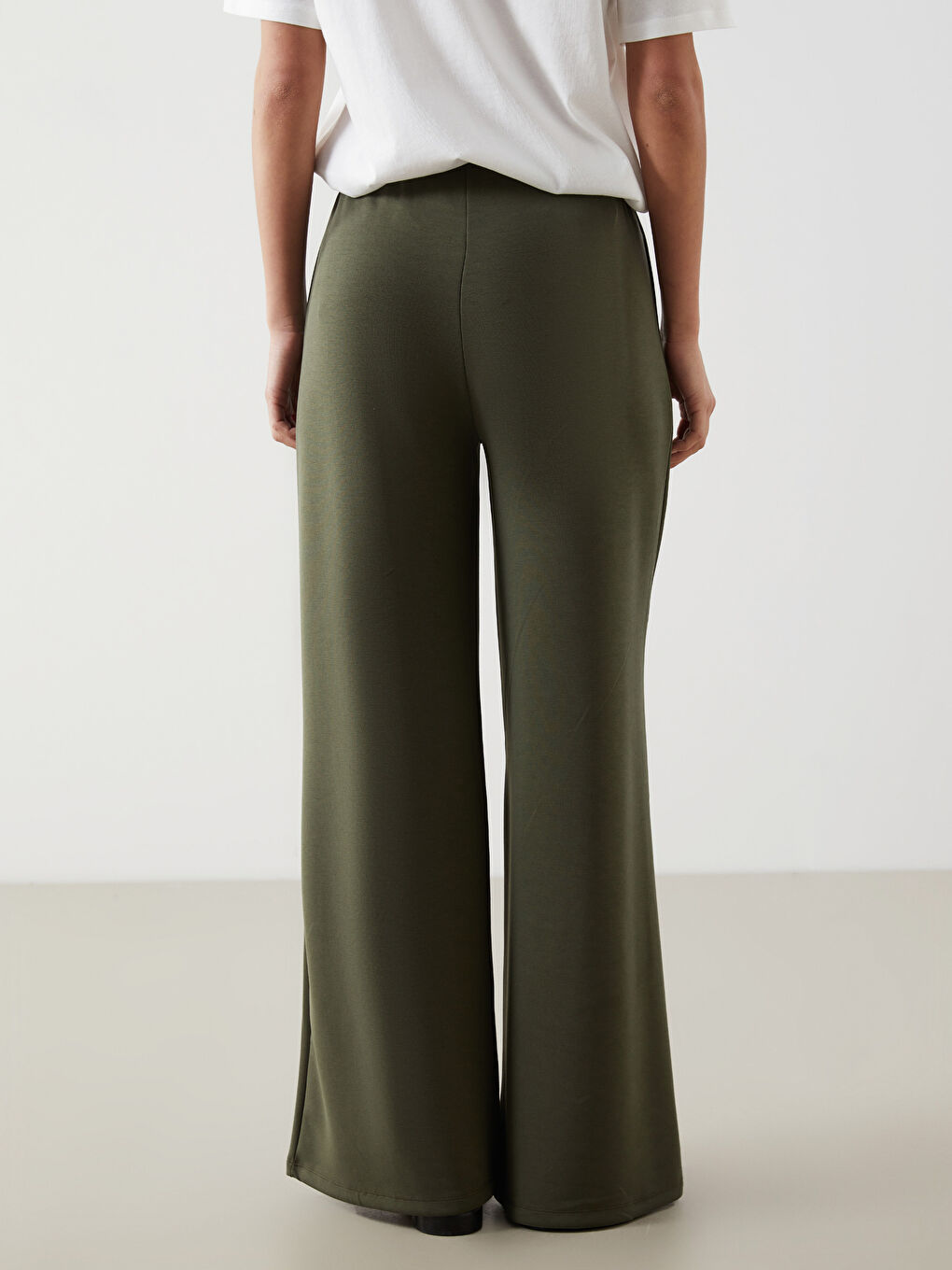 Gri Beli Lastikli Kadın Eşofman Altı-3