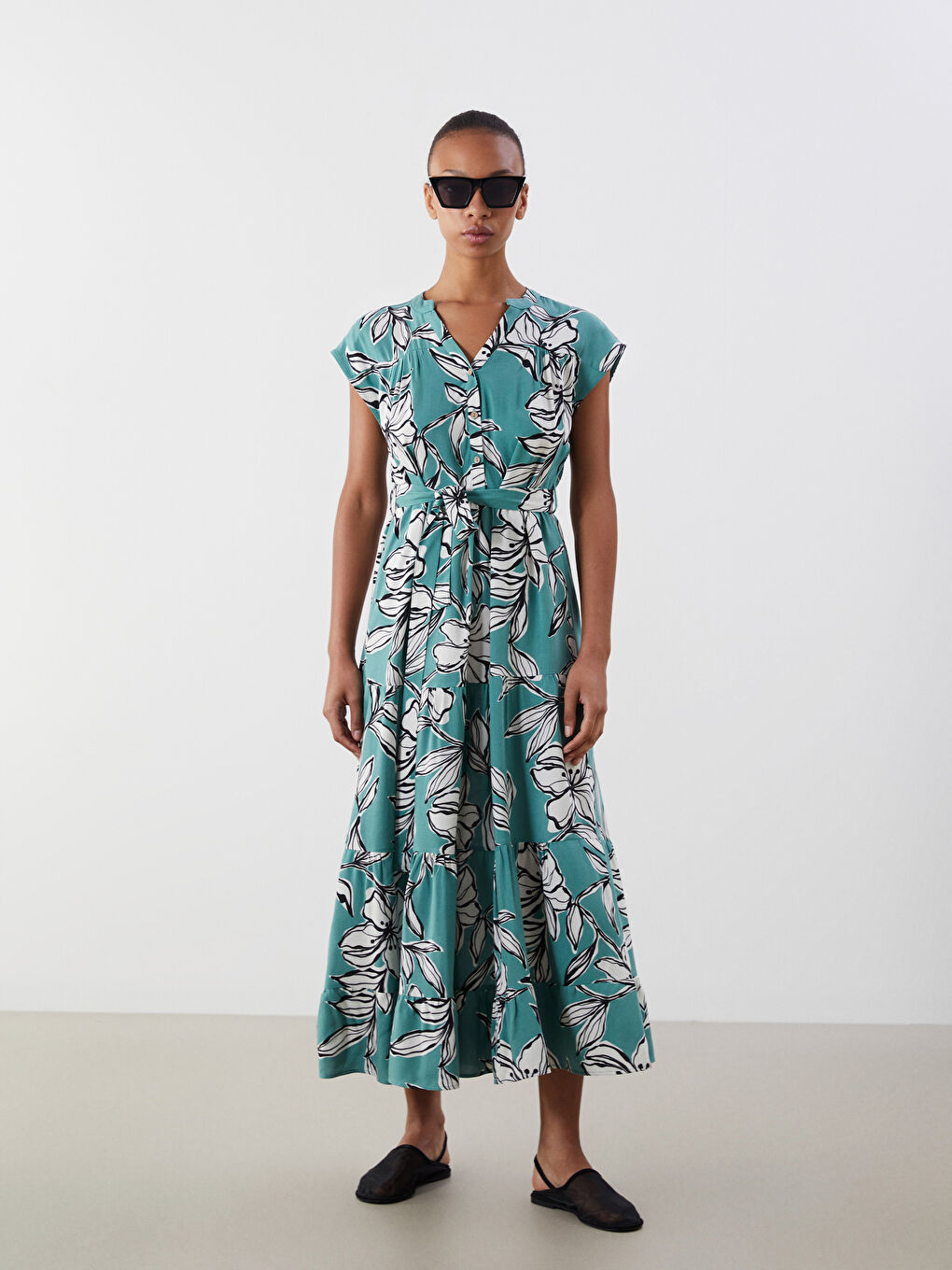 V-Neck Floral Dress -S5MM98Z8-LRR