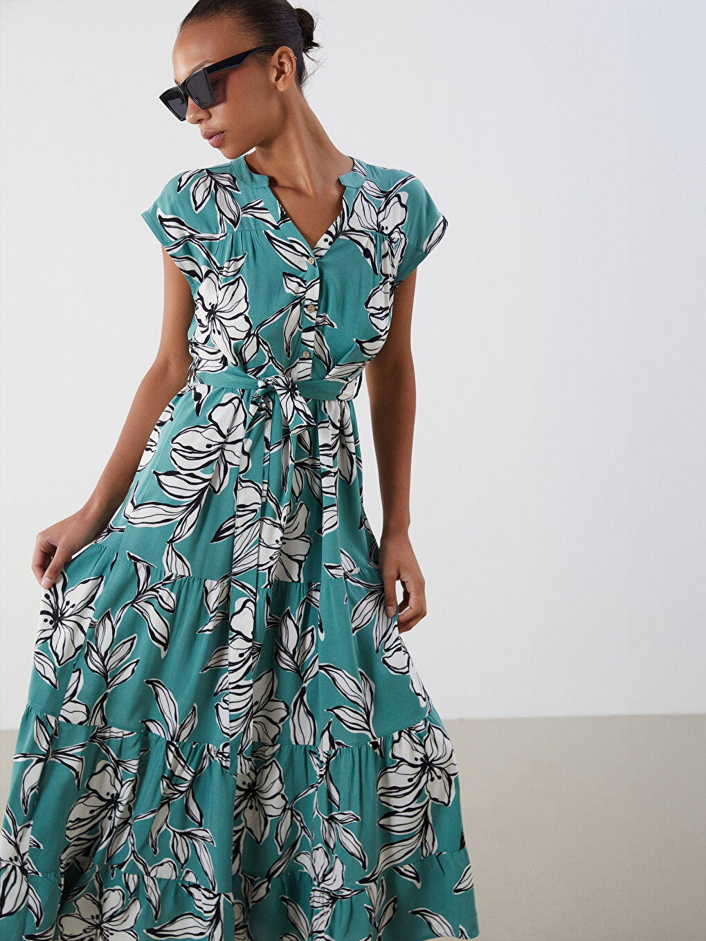 V-Neck Floral Dress -S5MM98Z8-LRR