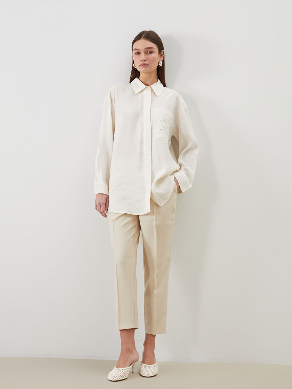 სტაფილოს ფორმის შარვალი ქალებისთვის