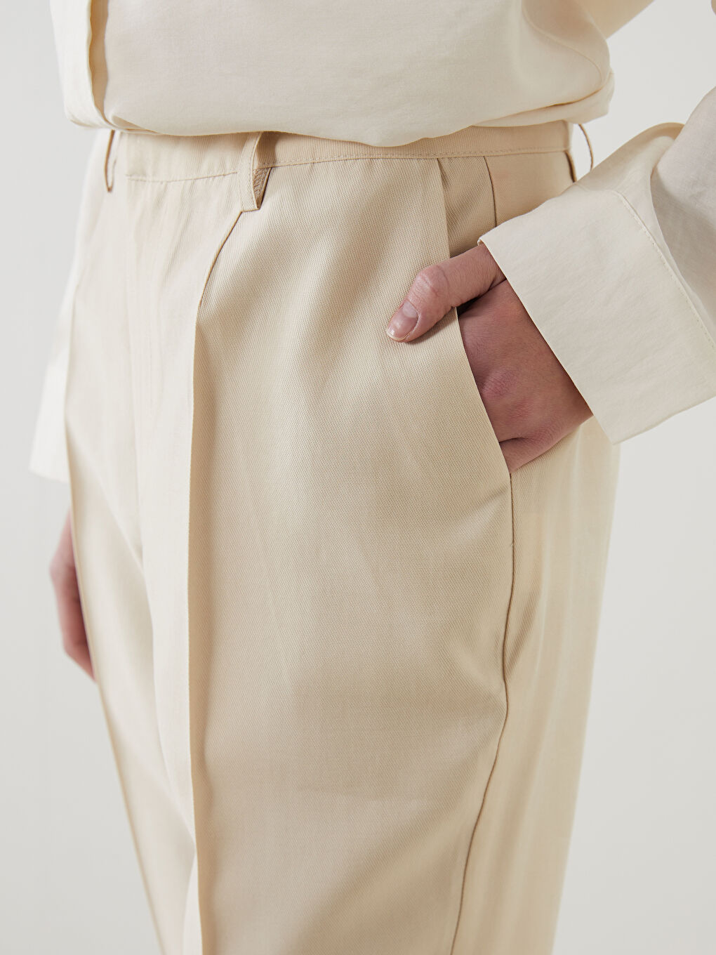 სტაფილოს ფორმის შარვალი ქალებისთვის-2