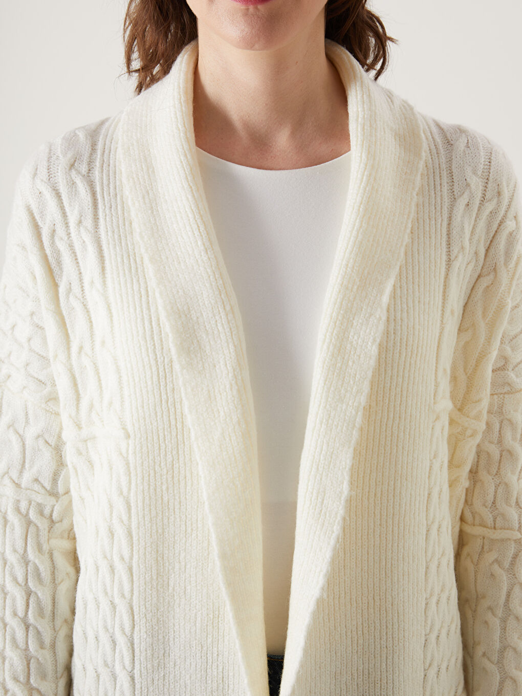 Ekru Şal Yaka Kendinden Desenli Oversize Kadın Triko Hırka-2