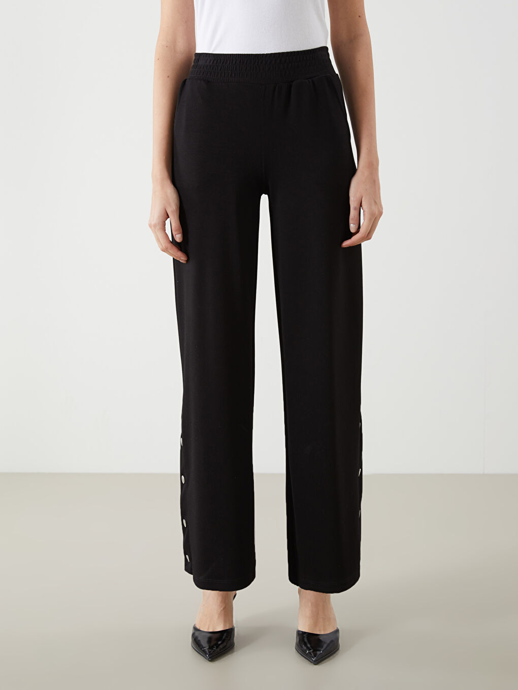 Siyah Beli Lastikli Geniş Paça Kadın Pantolon-1