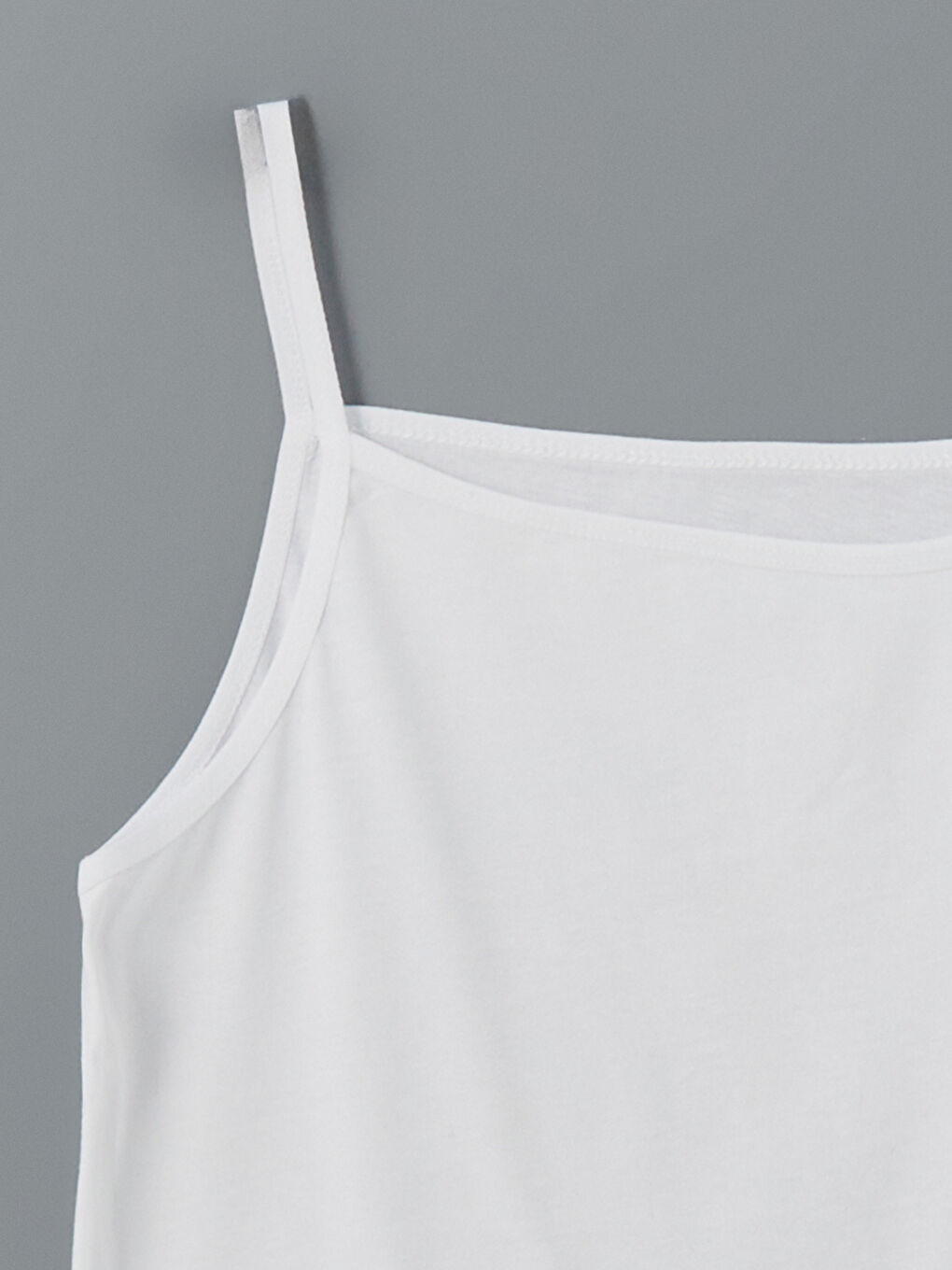 Beyaz Kare Yaka İp Askılı Kız Çocuk Atlet  
-1