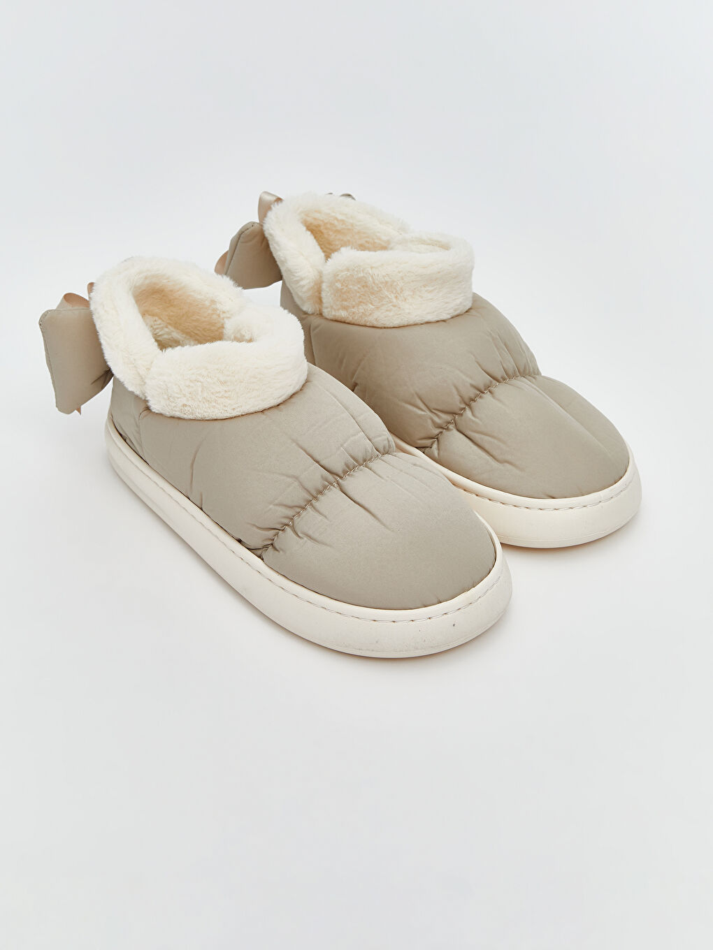 Bej Pelüş Kadın Ev Ayakkabısı