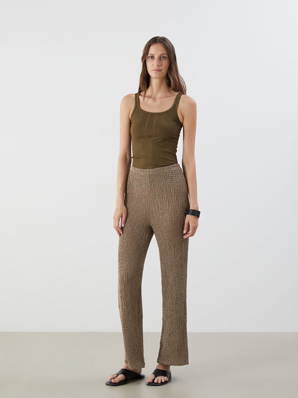 LCWAIKIKI Classic Elasticated Waist Textured Women's Trousers -S5MP20Z8-LXG