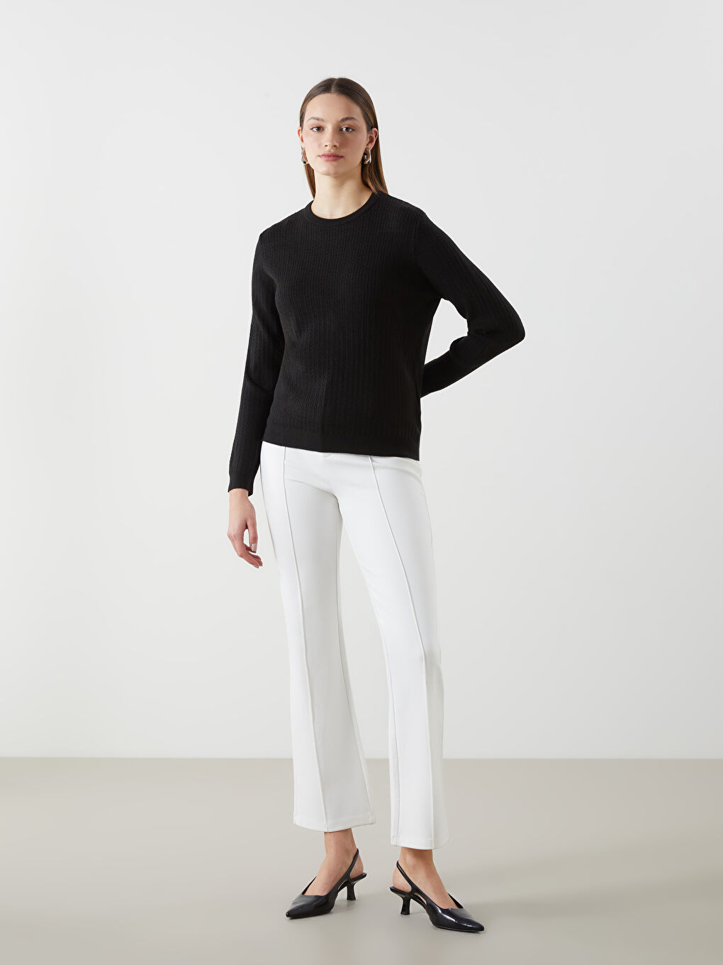 سترة تريكو بياقة دائرية للسيدات-3