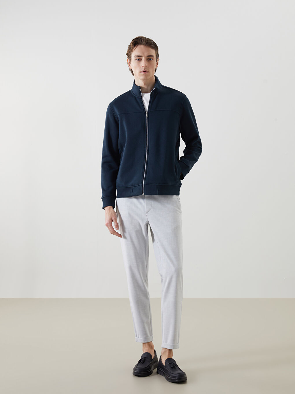 كنزة رياضية بسحاب بياقة قمعية وكم طويل للرجال-3