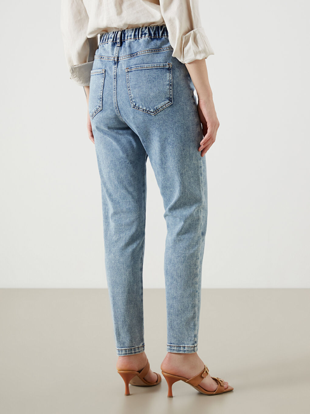 جینزی ژنانی قاڵبی باریکی دایکانە-3