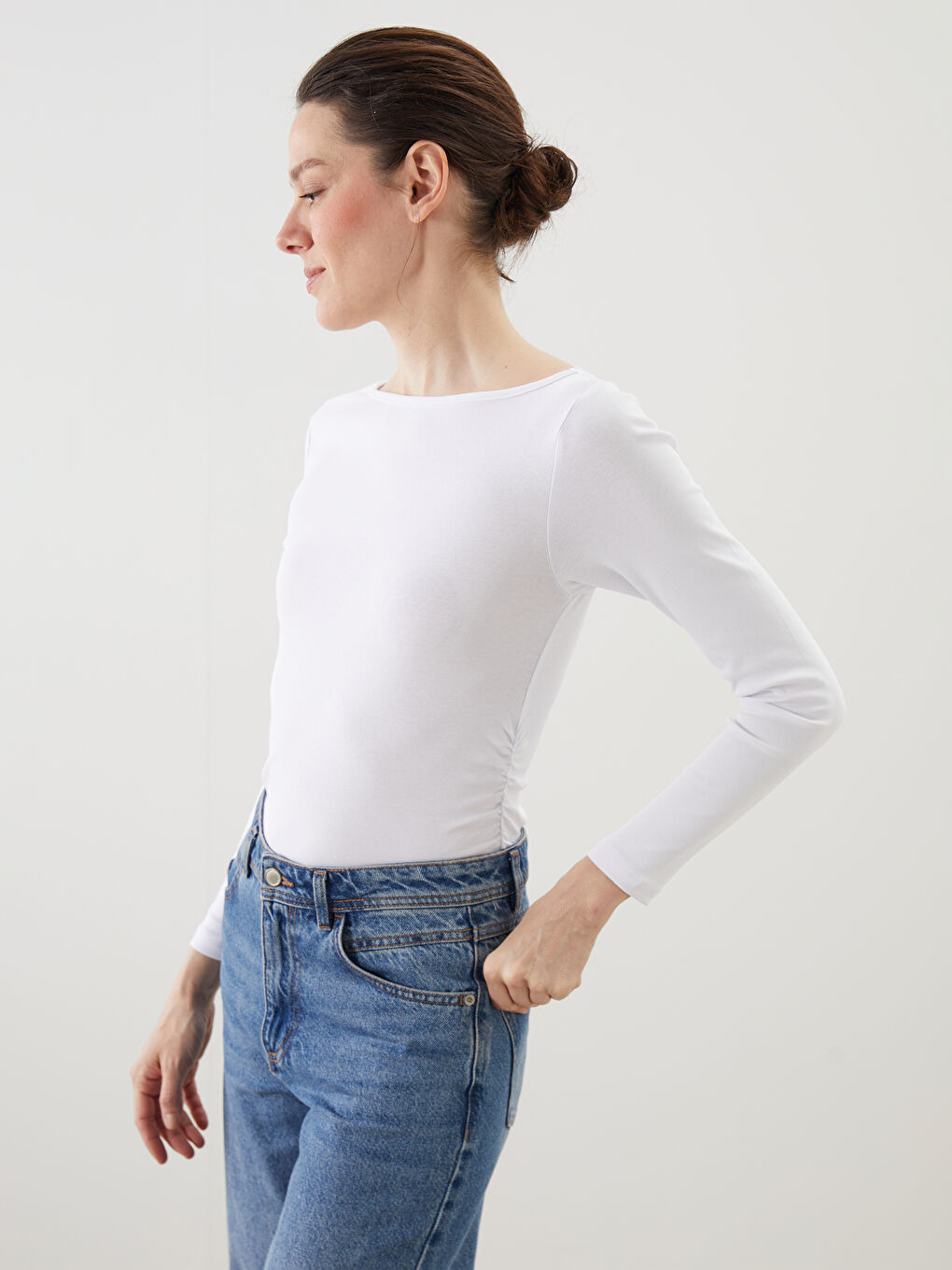 LCWAIKIKI Classic Beyaz Kayık Yaka Kadın Body