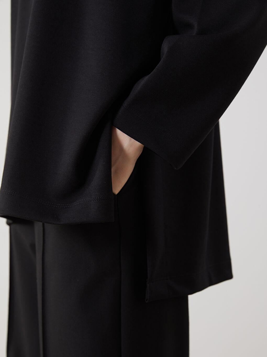 Siyah Dik Yaka Oversize Kadın Sweatshirt Tunik-2