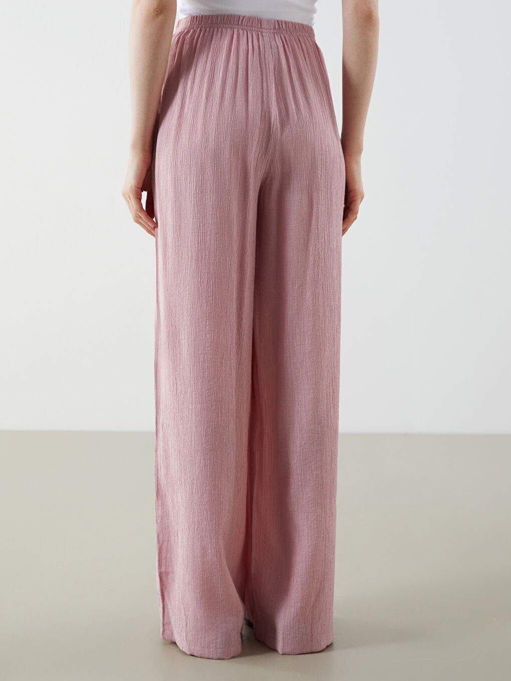 LCW Vision Pantalon Texturé à Taille Élastiquée pour Femmes -S5MV91Z8-ZEC