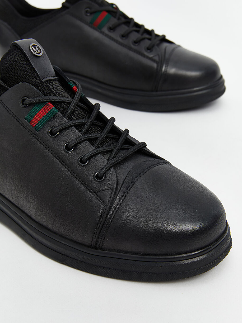 Siyah Hakiki Deri Bağcıklı Erkek Spor Ayakkabı-2