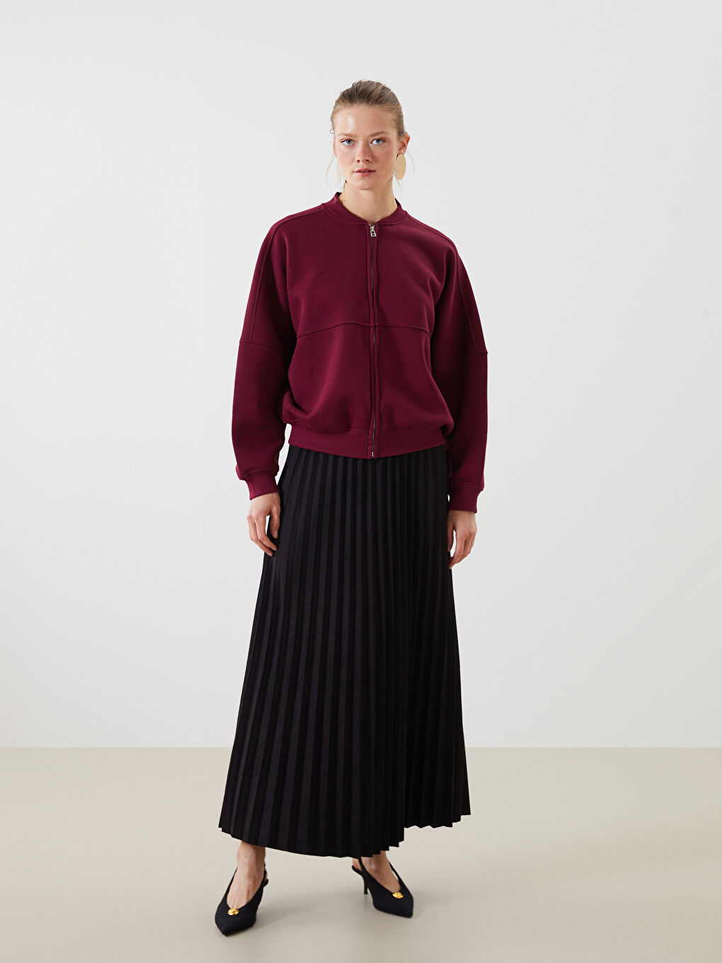 Bordo Kolej Yaka Kadın Fermuarlı Sweatshirt-1