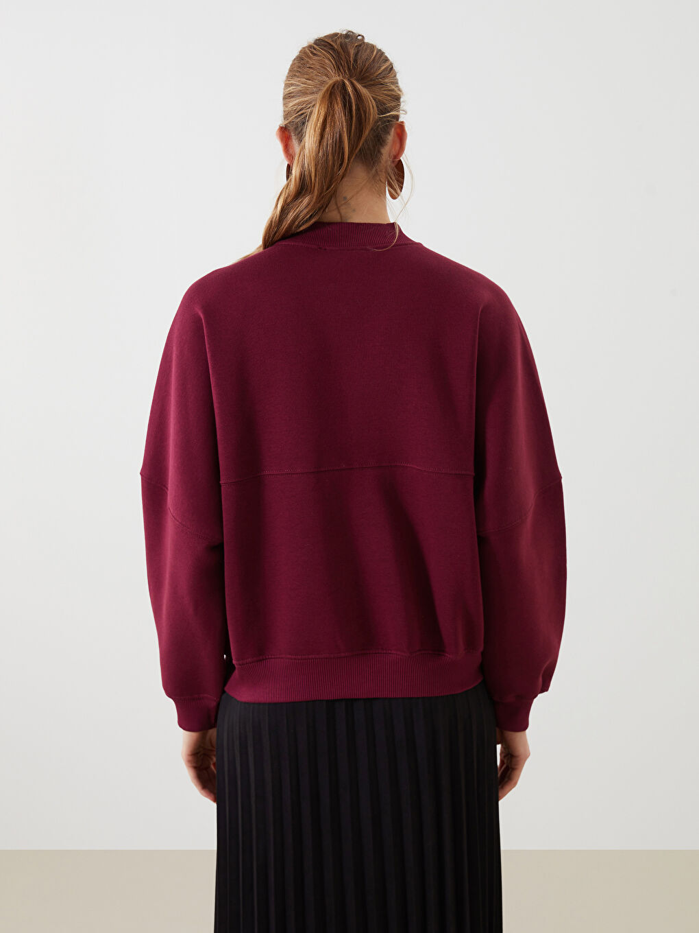 Bordo Kolej Yaka Kadın Fermuarlı Sweatshirt-3