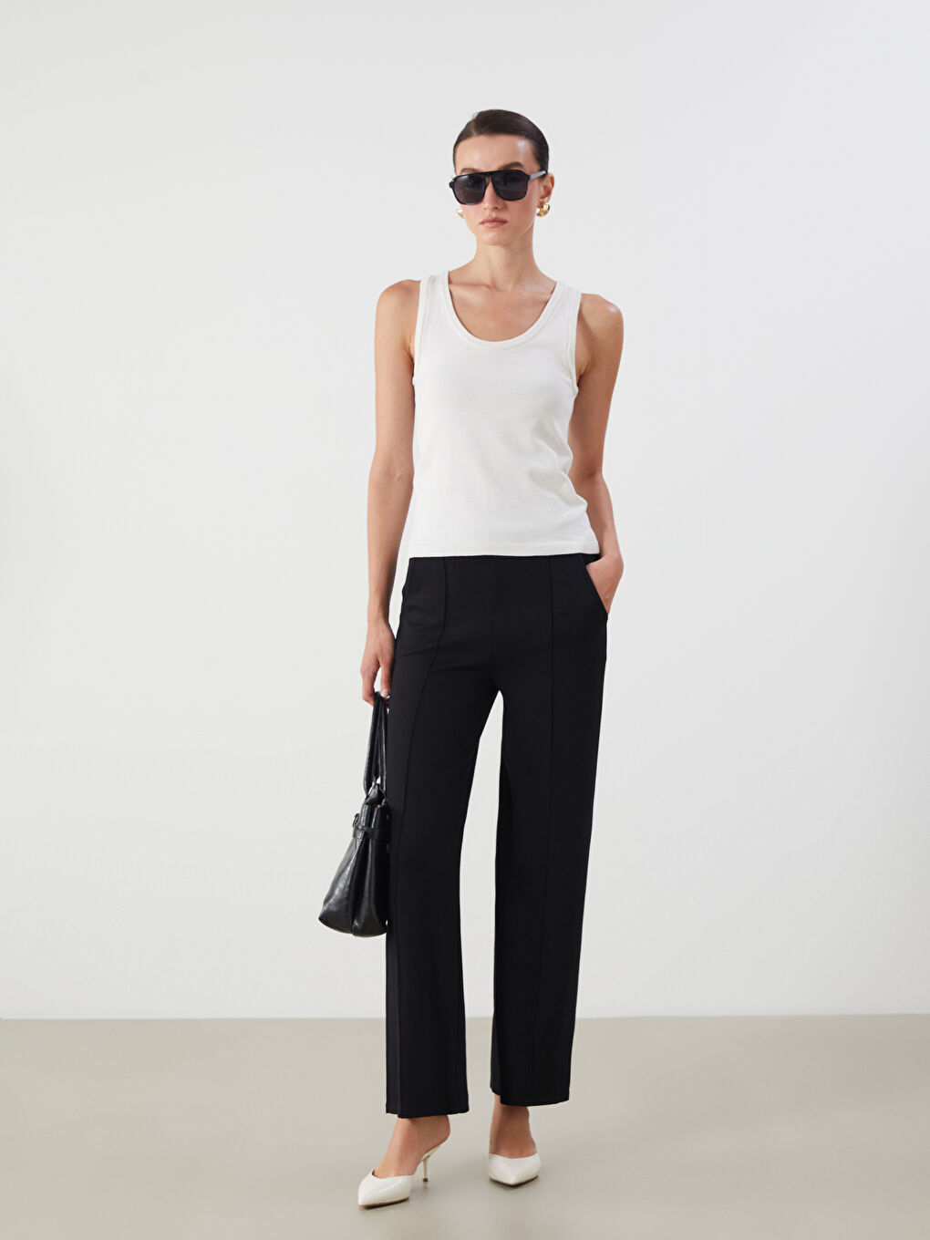 Siyah Beli Lastikli Kadın Pantolon