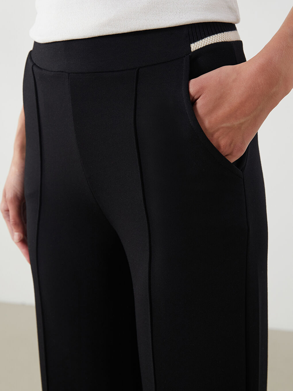 Siyah Beli Lastikli Kadın Pantolon-2