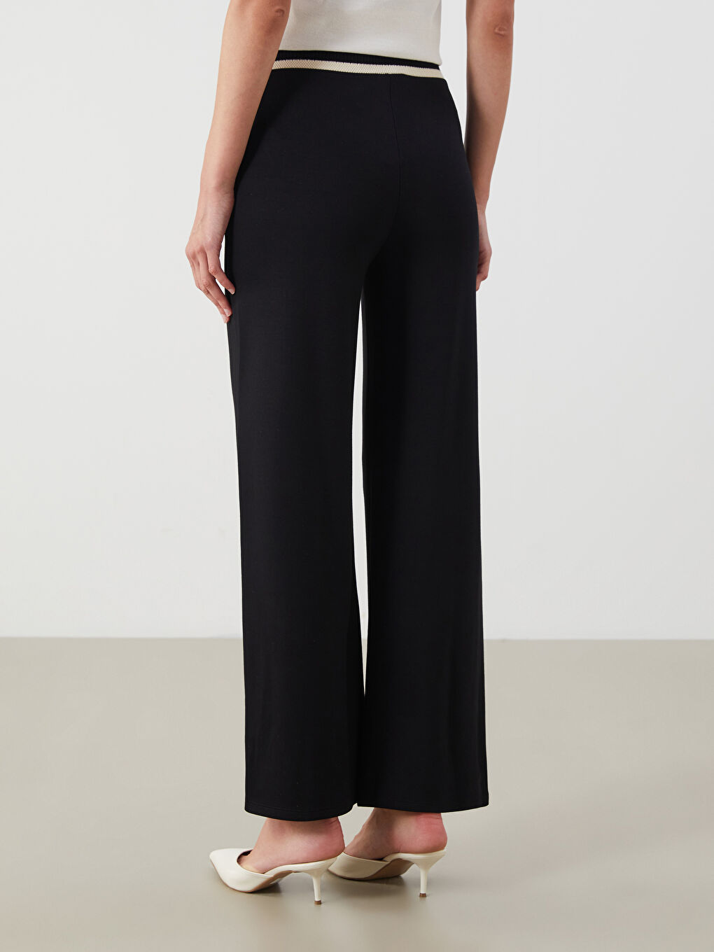 Siyah Beli Lastikli Kadın Pantolon-3