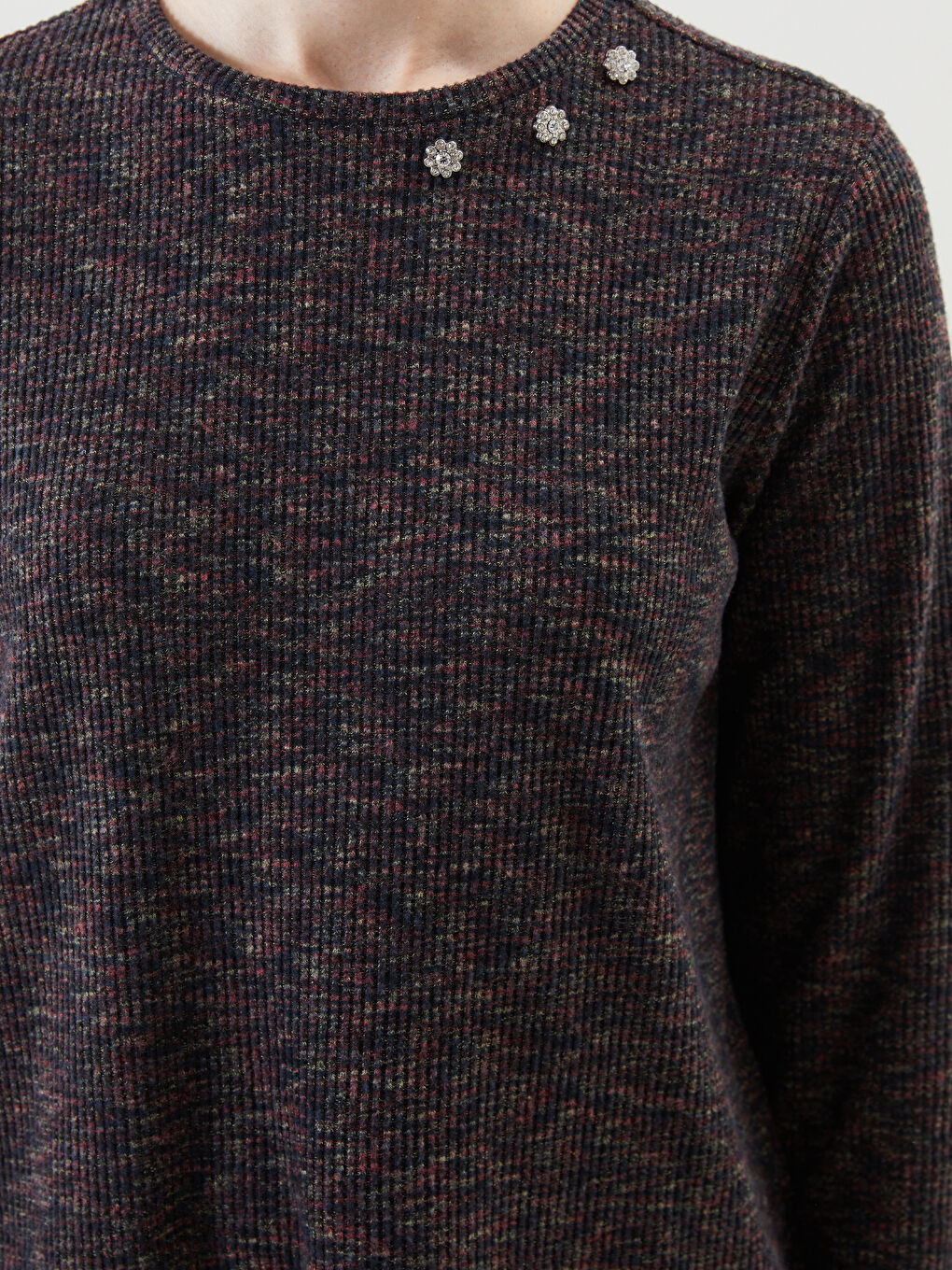 Siyah Bisiklet Yaka Taşlı Kadın Bluz-2