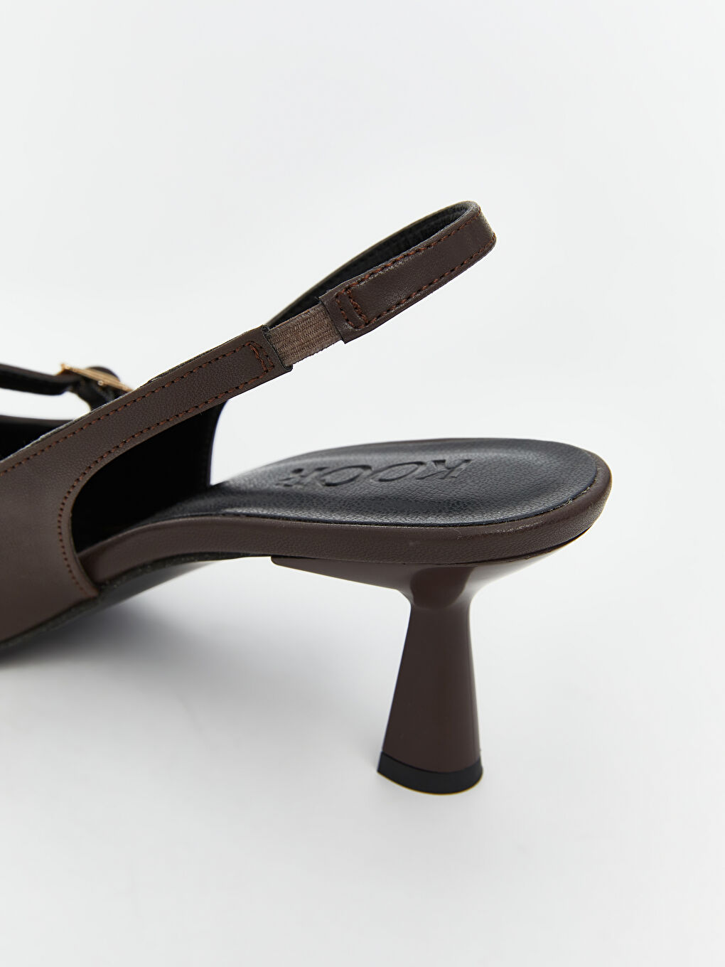 حذاء بكعب عالي بمقدمة مدببة للسيدات-7