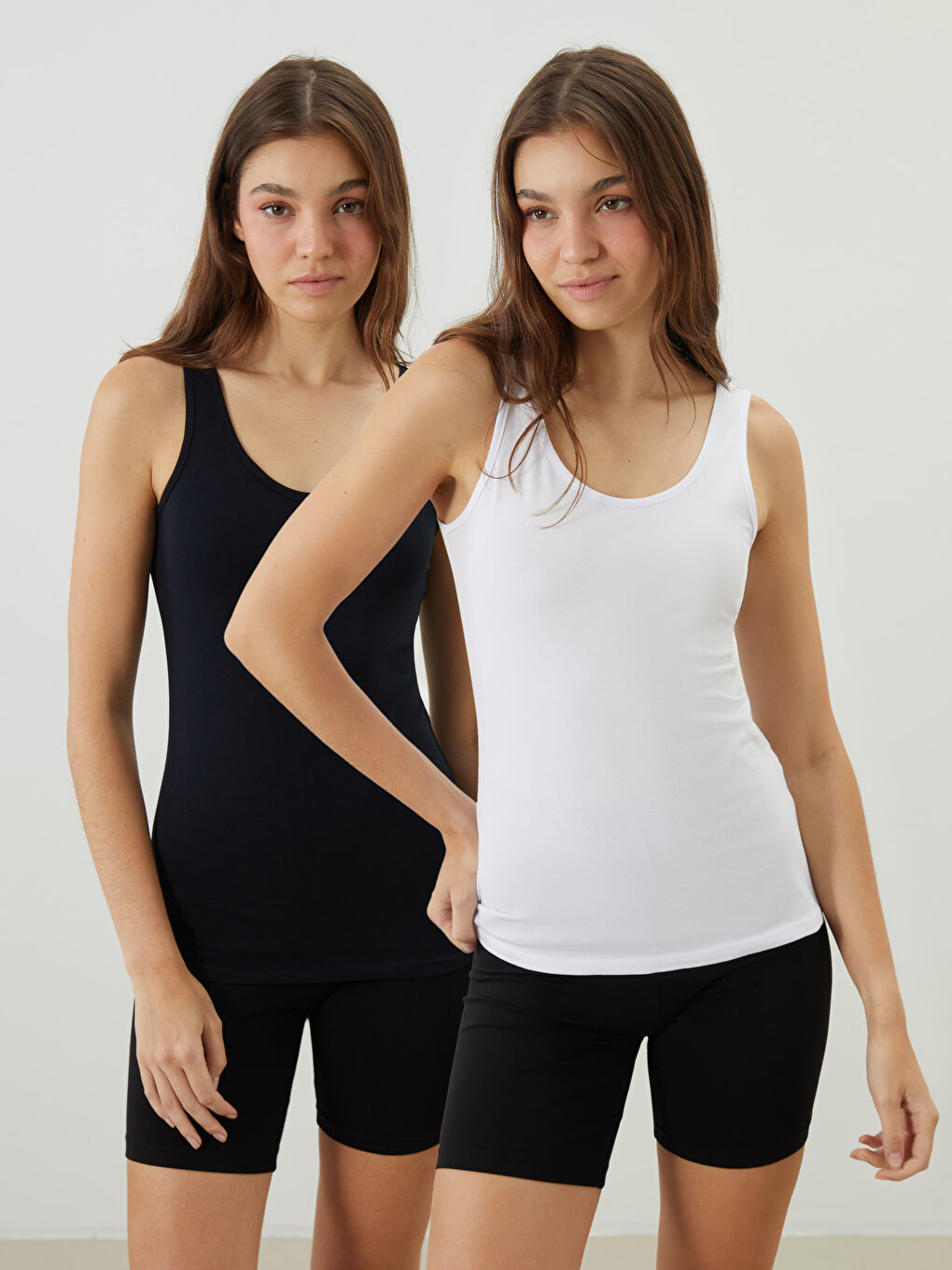 U Neck Women's Vest 2 Pack -S5N014Z8-J5F