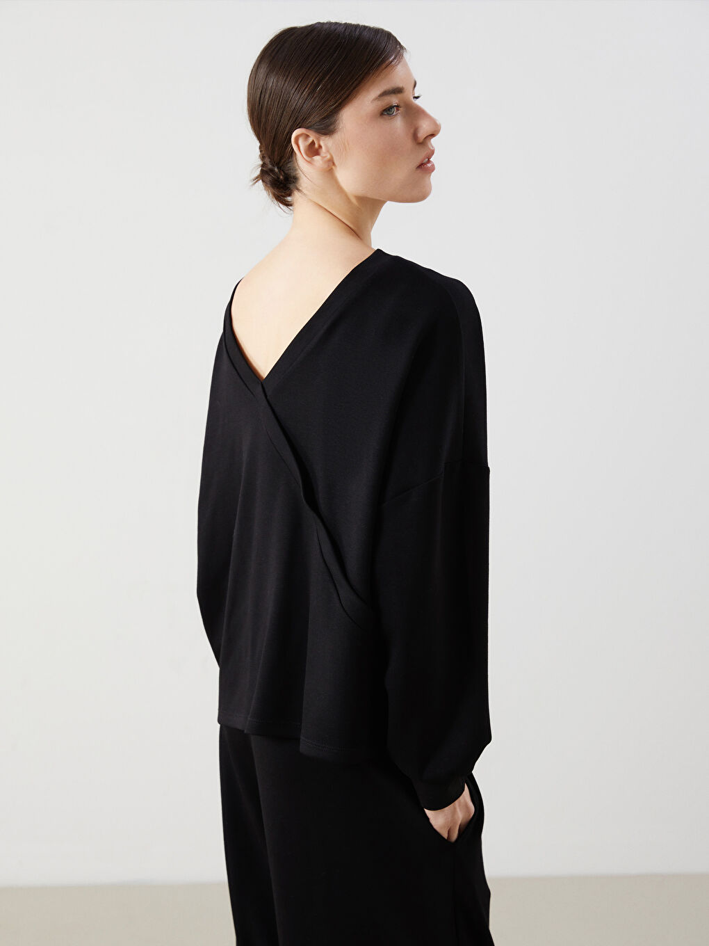 Crew Neck Women's Sweatshirt -S5N016Z8-UP7