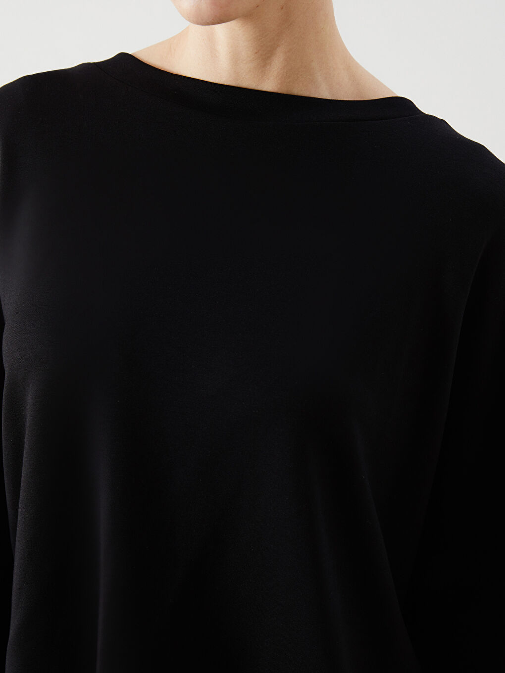 Crew Neck Women's Sweatshirt -S5N016Z8-UP7