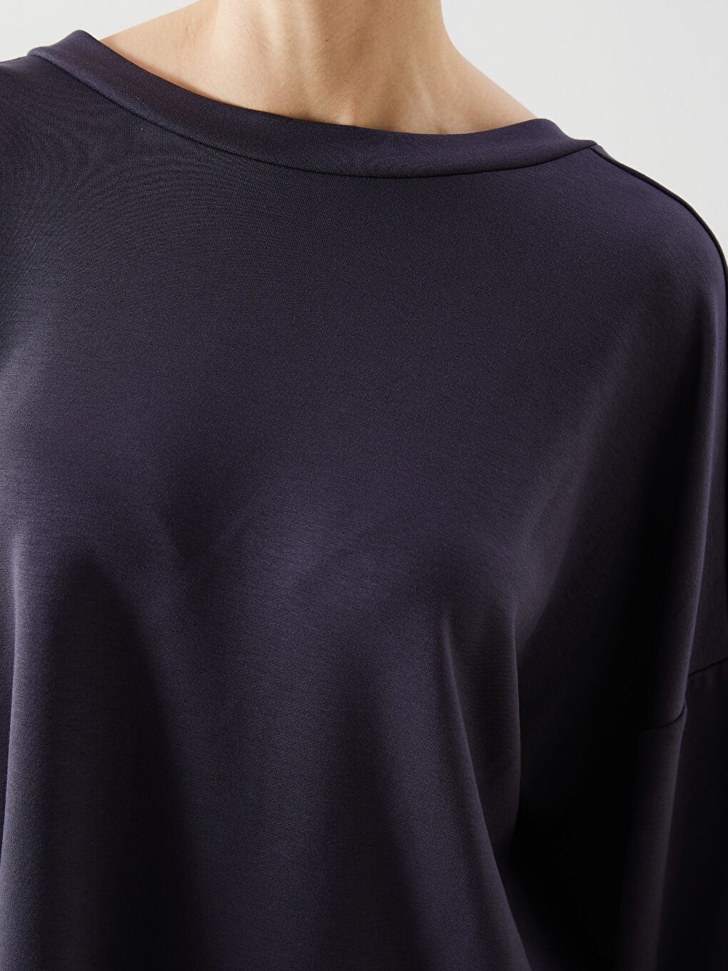 Antrasit Bisiklet Yaka Kadın Sweatshirt-2