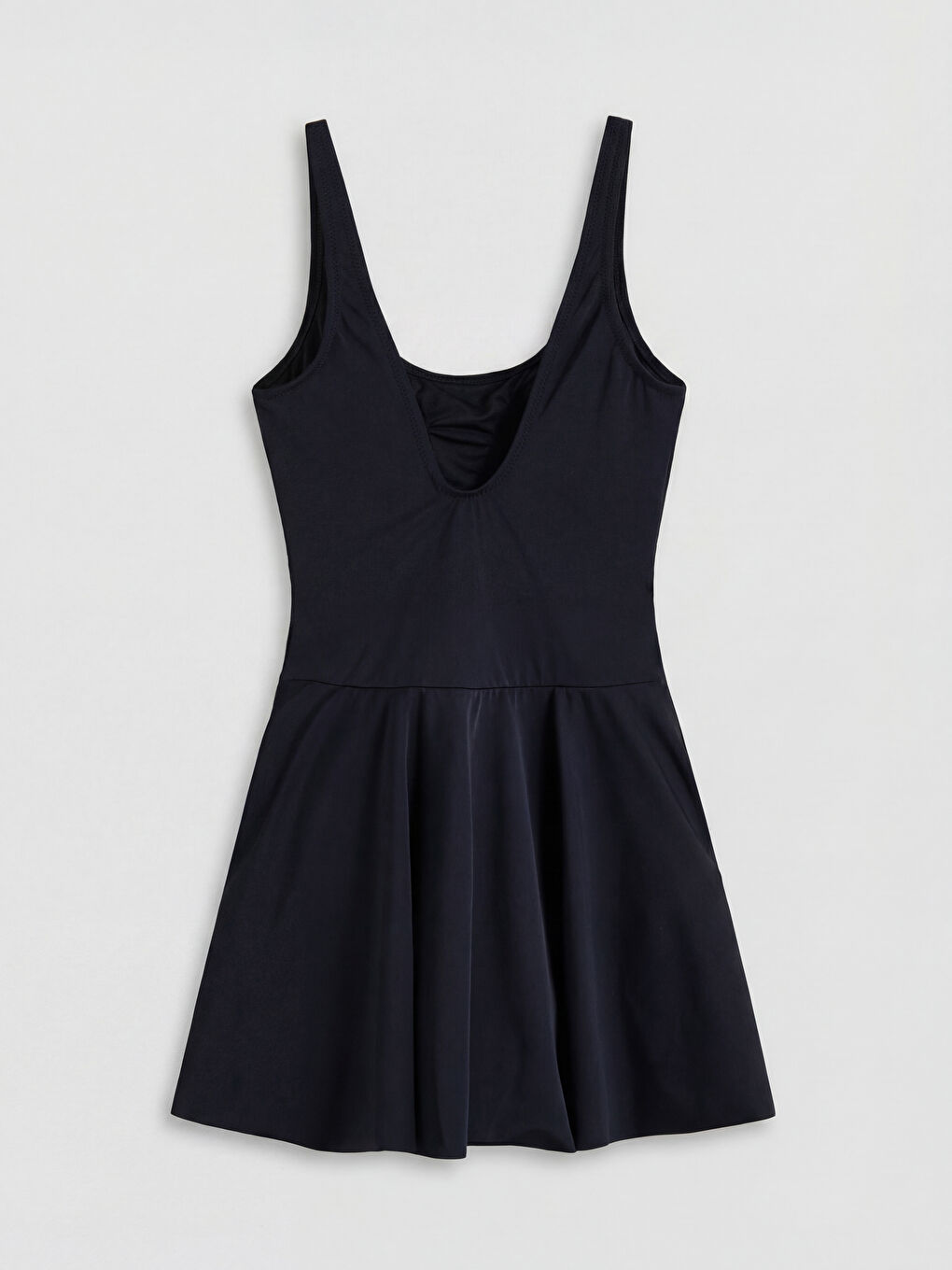 Siyah U Yaka Kadın Etekli Mayo-5