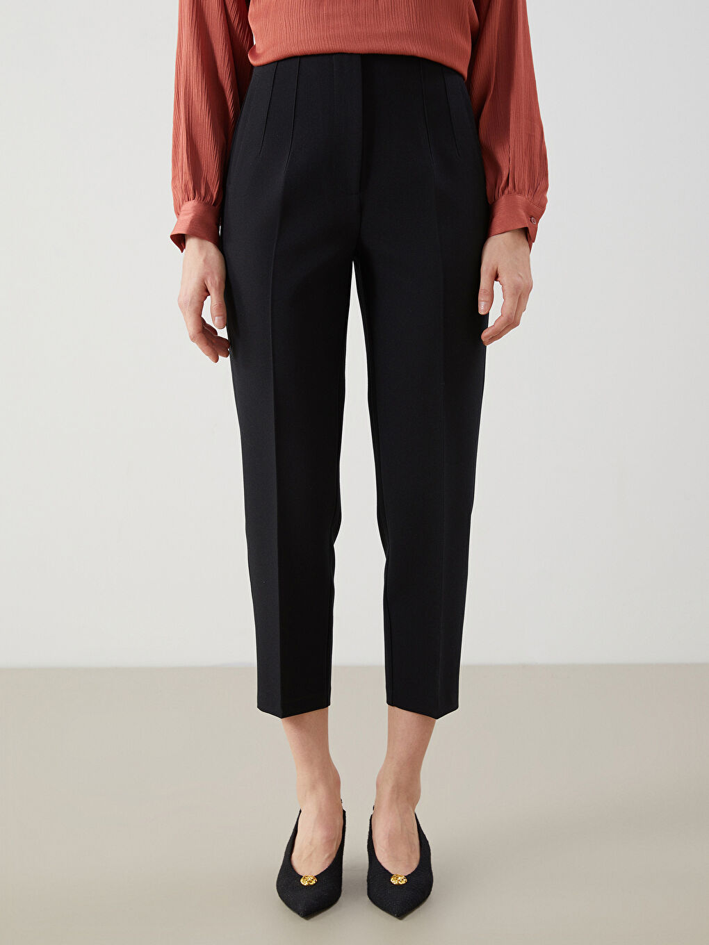 Siyah Standart Fit Kadın Pantolon-3