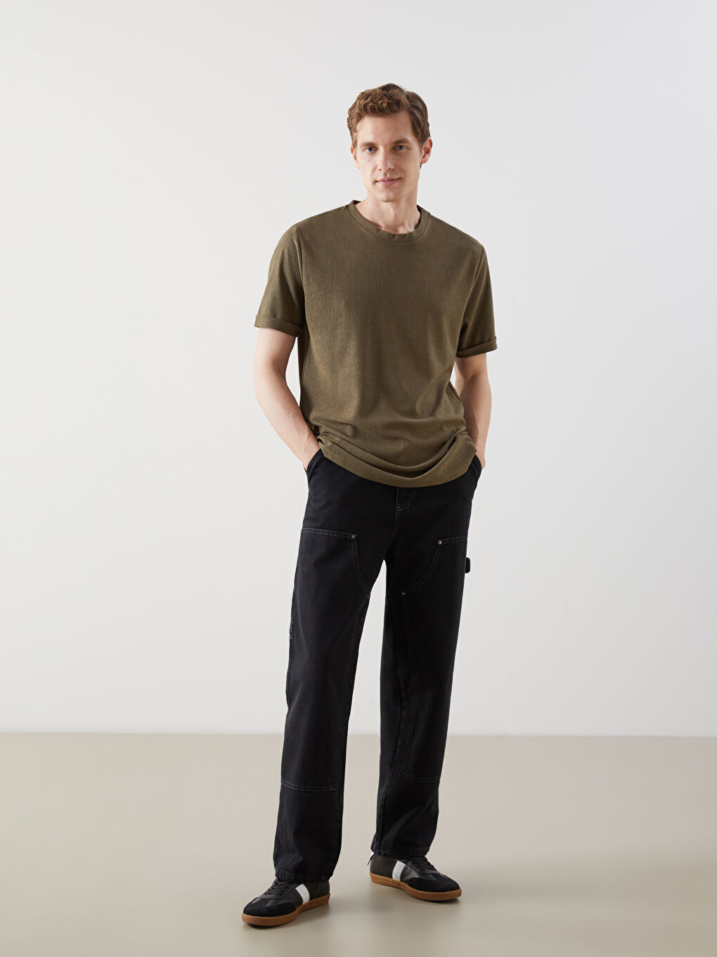 Kahverengi Bisiklet Yaka Kısa Kollu Erkek Dokulu Tişört-1