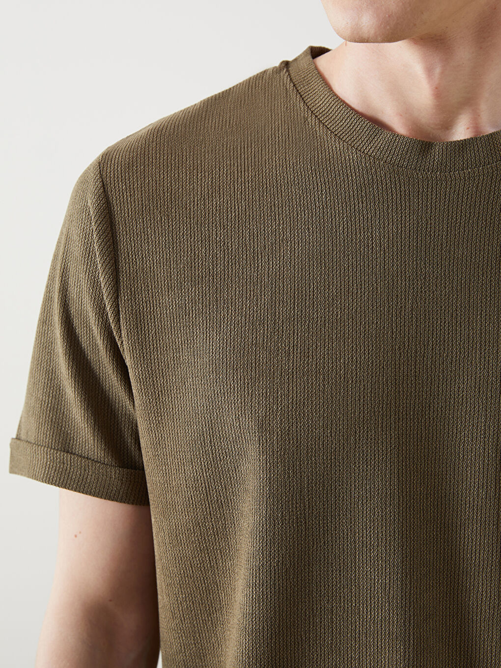 Kahverengi Bisiklet Yaka Kısa Kollu Erkek Dokulu Tişört-2